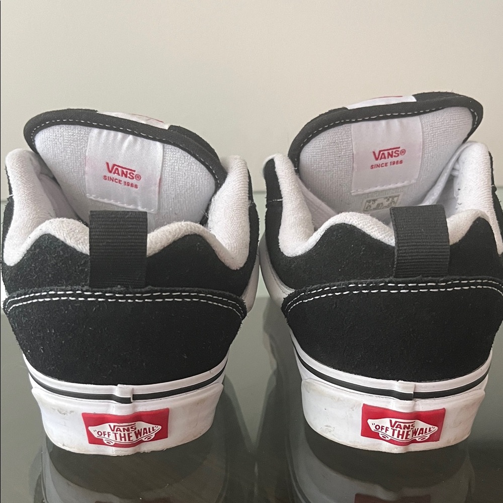 Vans Knu-Skool Black True White Sneakers VN0009QC6BT1 - Picture 4 of 10
